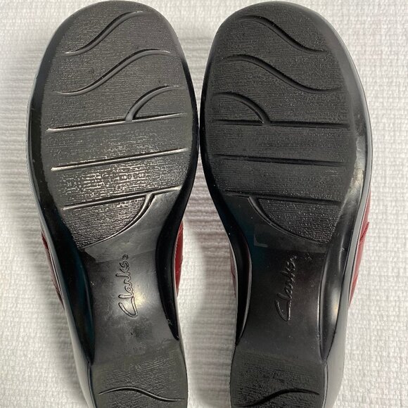 Clarks Red Leather Comfortable Clogs Size 7.5 - Picture 9 of 13
